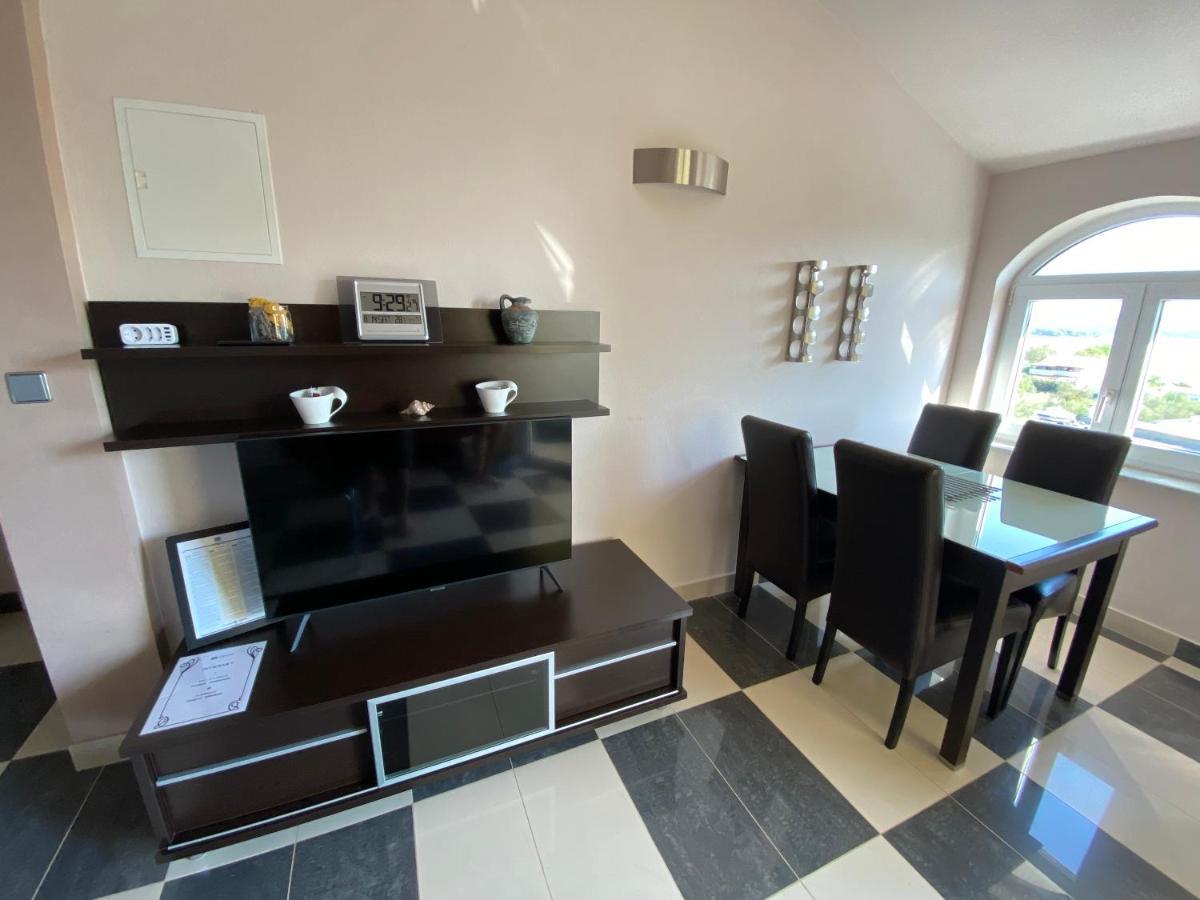 Apartments Villa Lora Kraj  Екстериор снимка