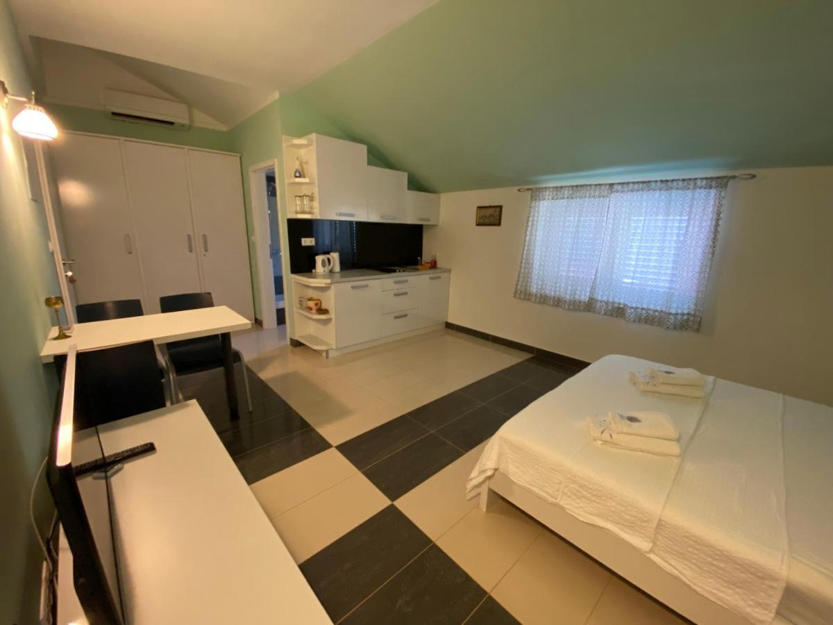 Apartments Villa Lora Kraj  Екстериор снимка